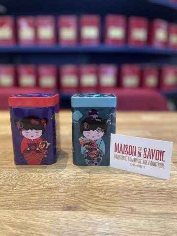 Boites à thé vides de 100 grammes à vendre dans votre salon de thé à Chambéry